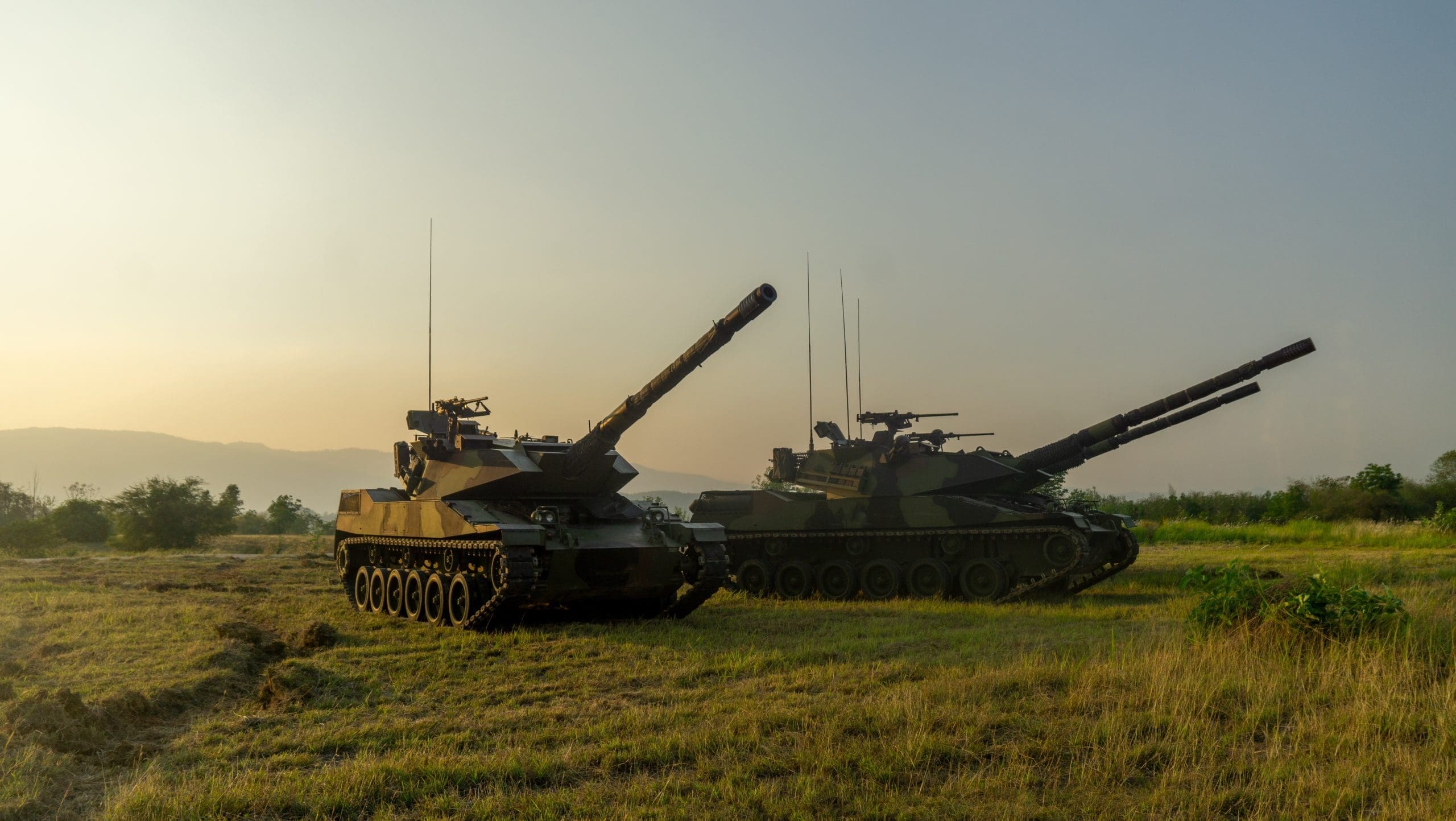 The Battle Of Soldiers In The War And A Group Of Soldiers Marched On The Smoky